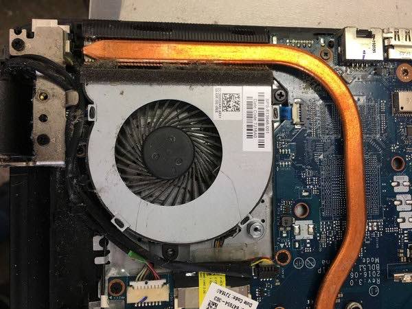 How to clean a laptop fan